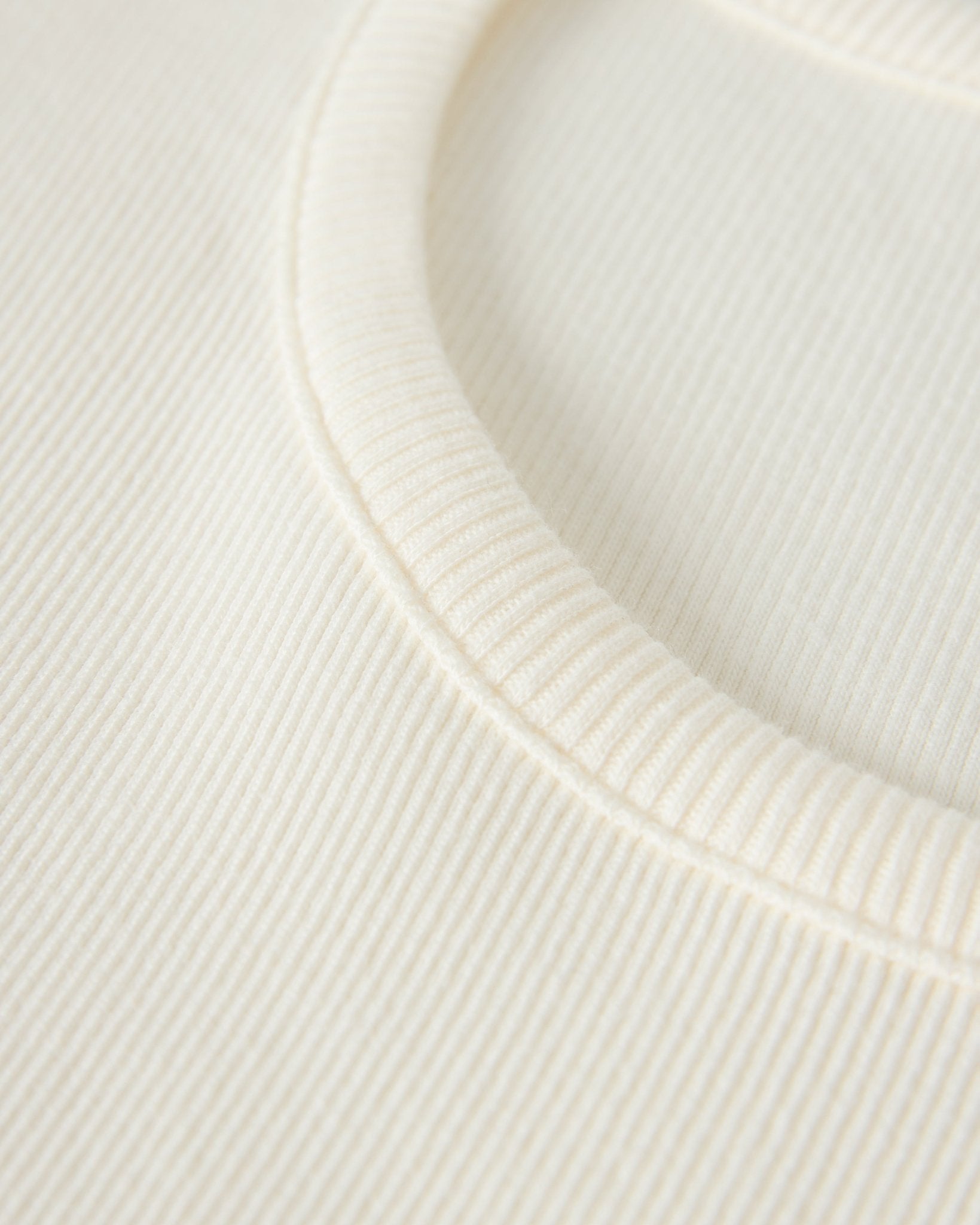 The Syros Fitted Tee - Shell - Dandy Del Mar